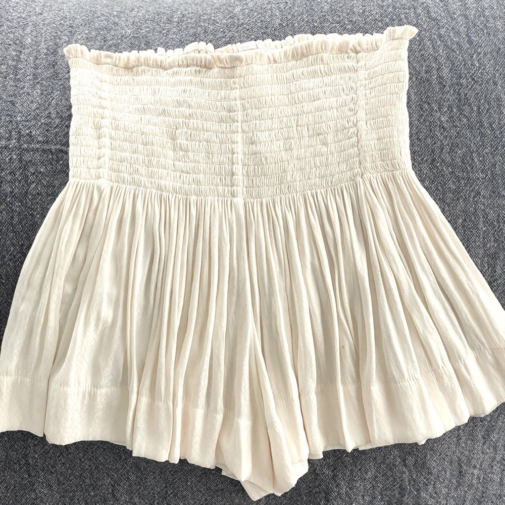 Koch Erica Skirt-cream w/ reptile pattern. Only wore 3 times. Great Condition.